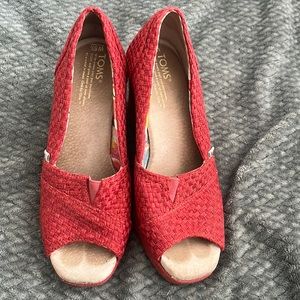 Toms red woven wedges size 6.5
